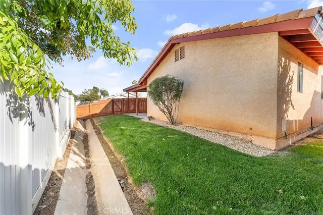 $560,000 | 33916 Ave H, Yucaipa, CA 92399