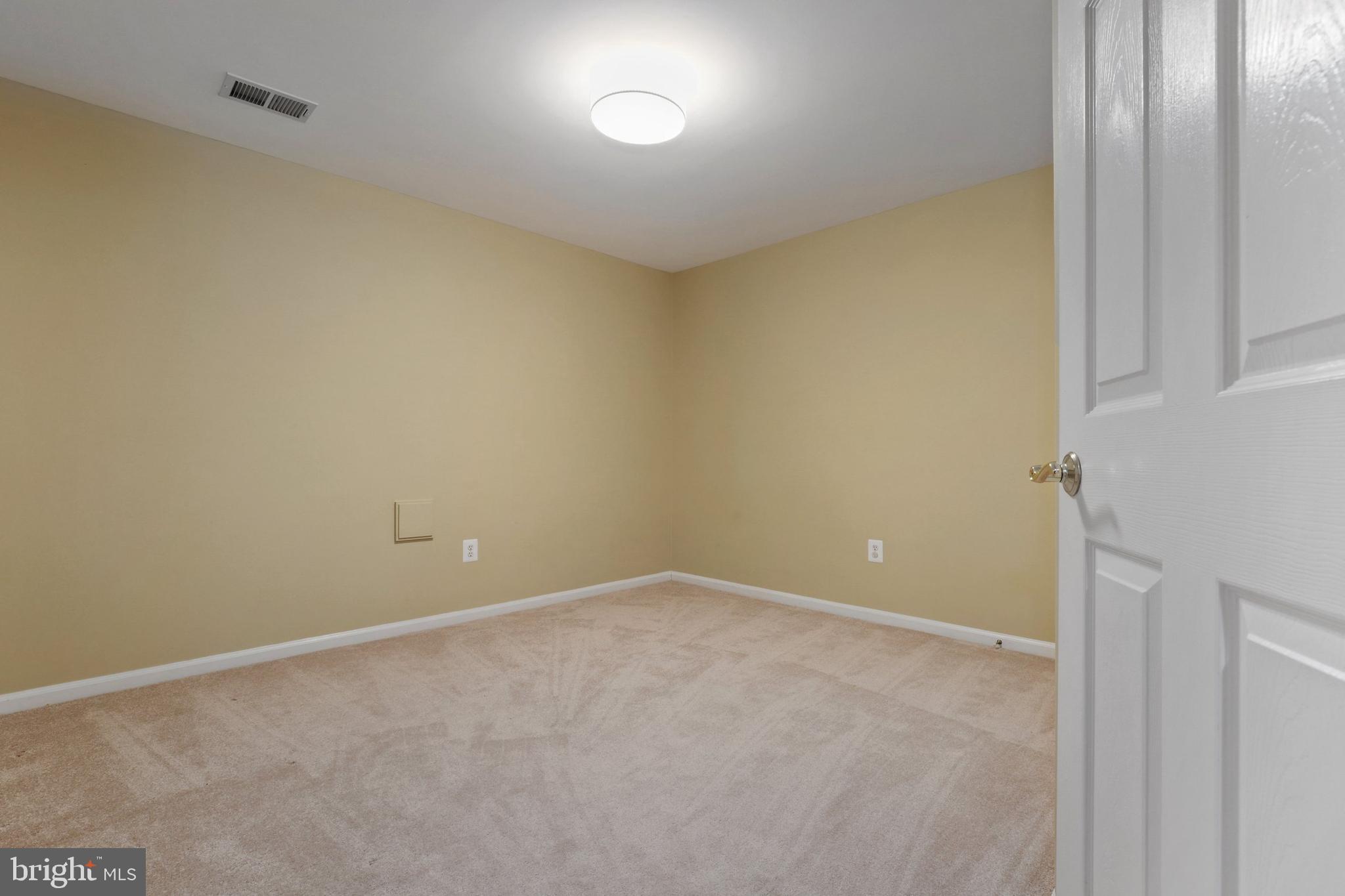 734 Highland Ridge Avenue Gaithersburg, MD 20878 - Photo 36 of 44 Gallery Image 36