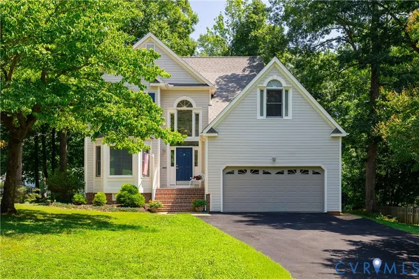 $415,000 | 4501 Foxwood Road, Chester, VA 23831