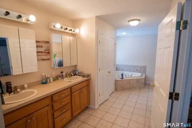 $439,999 | 370 Tripp Hollow Road, Brooklyn, CT 06234