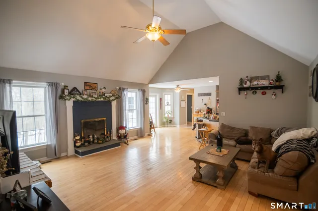 $439,999 | 370 Tripp Hollow Road, Brooklyn, CT 06234