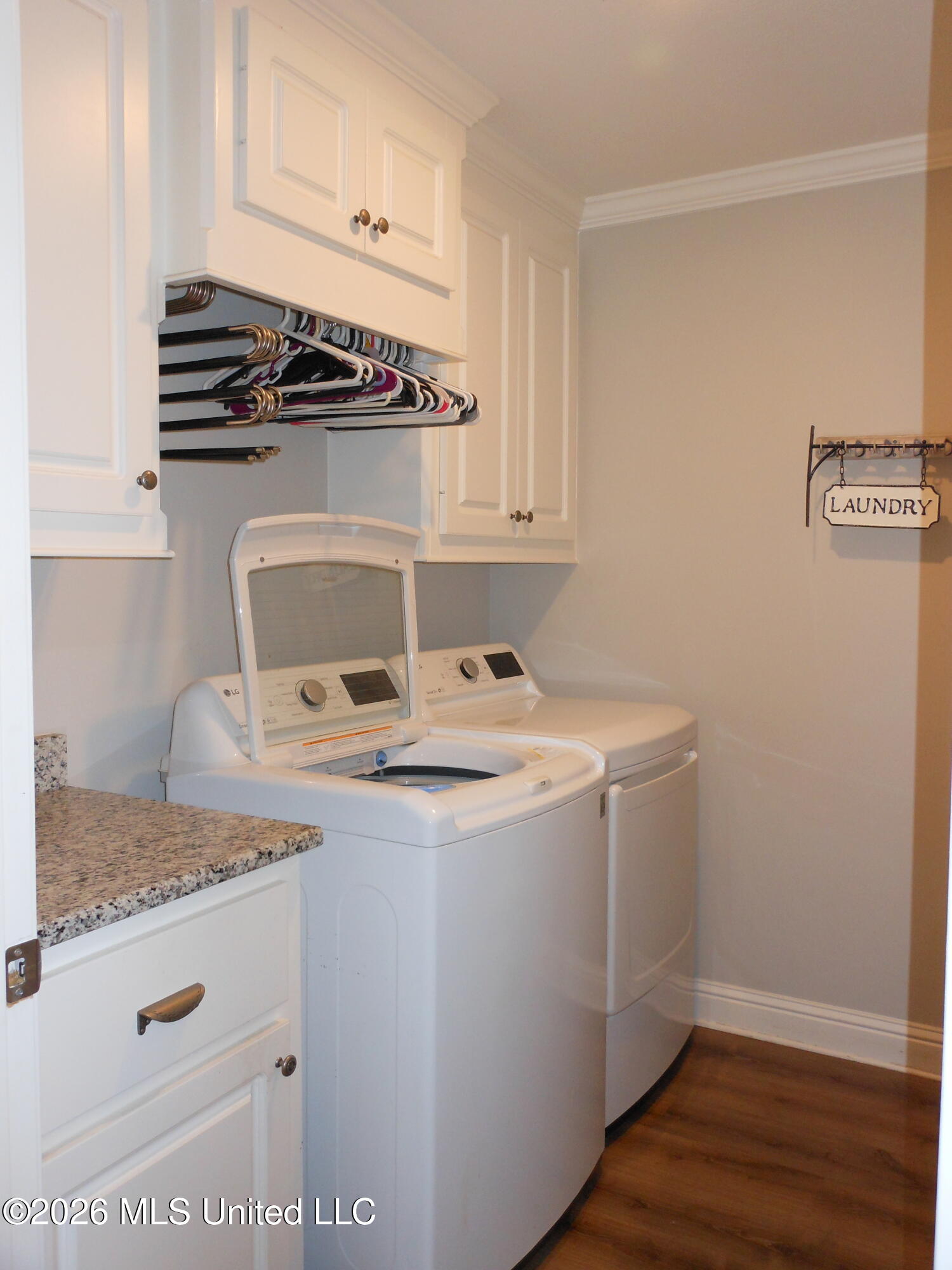 708 Lexington Drive Florence, MS 39073 - Photo 20 of 33 708 Lex.Laund