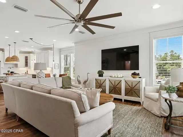 $3,500 | 3555 Sanctuary Drive, Panama City, FL 32408