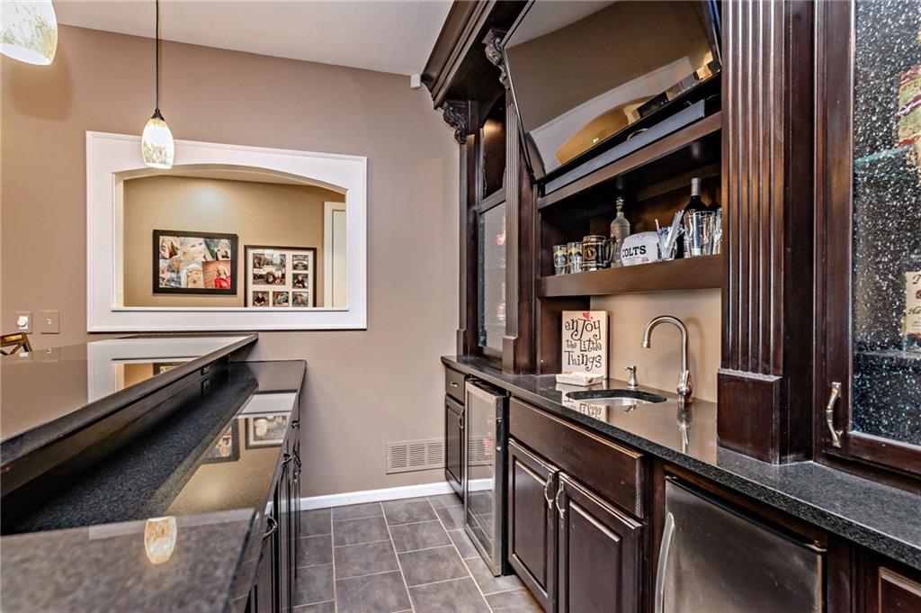 6630 Riverside Way Fishers, IN 46038 - Photo 38 of 48 Gallery Image 38