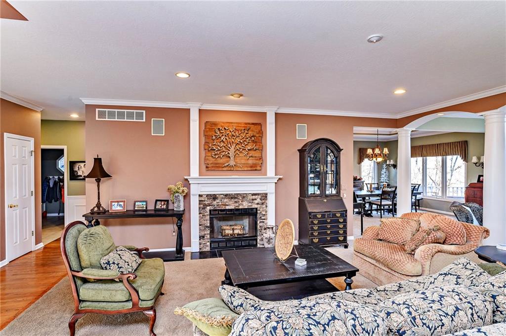 6630 Riverside Way Fishers, IN 46038 - Photo 6 of 48 Gallery Image 6