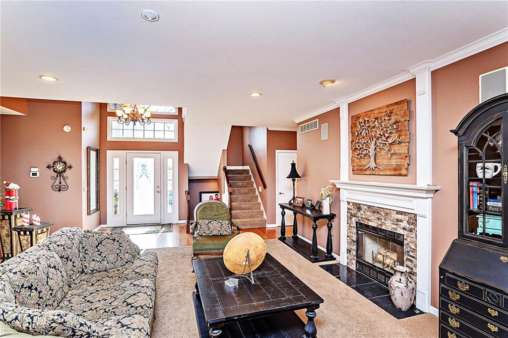 6630 Riverside Way Fishers, IN 46038 - Photo 7 of 48 Gallery Image 7