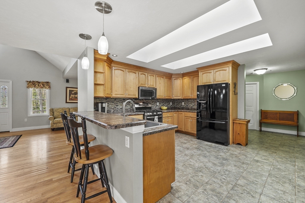 255 Williamsville Road Phillipston, MA 01331 - Photo 14 of 39