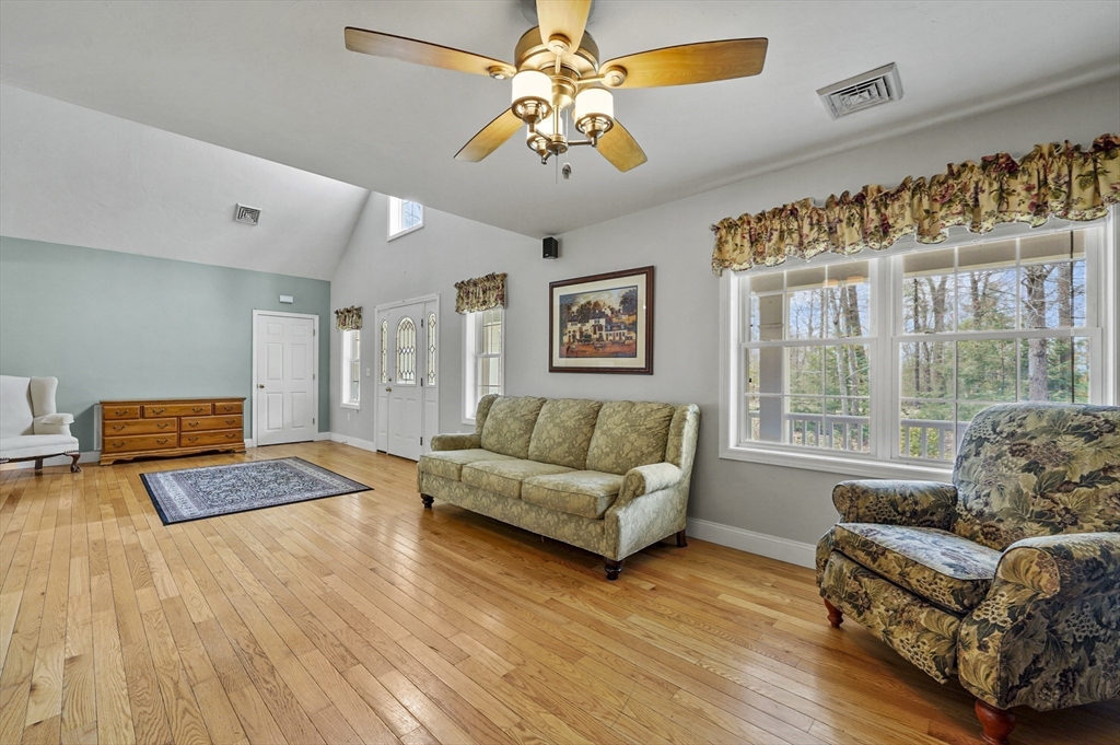 255 Williamsville Road Phillipston, MA 01331 - Photo 8 of 39