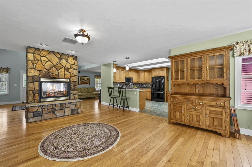 255 Williamsville Road Phillipston, MA 01331 - Photo 9 of 39