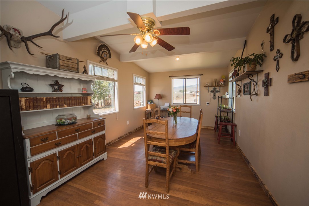 411 Rustic Road Ellensburg, WA 98926 - Photo 9 of 40 Gallery Image 9