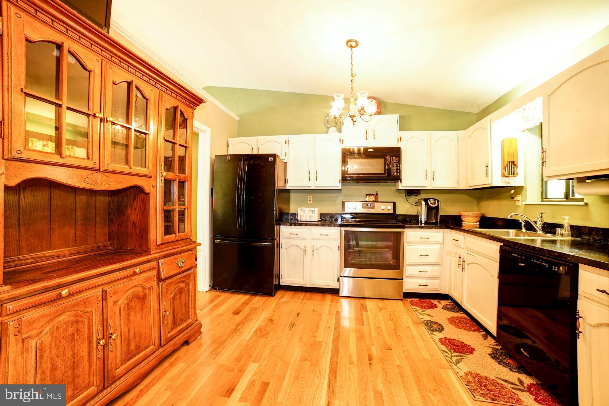 758 Rosewood Road Severn, MD 21144 - Photo 7 of 32 Kitchen