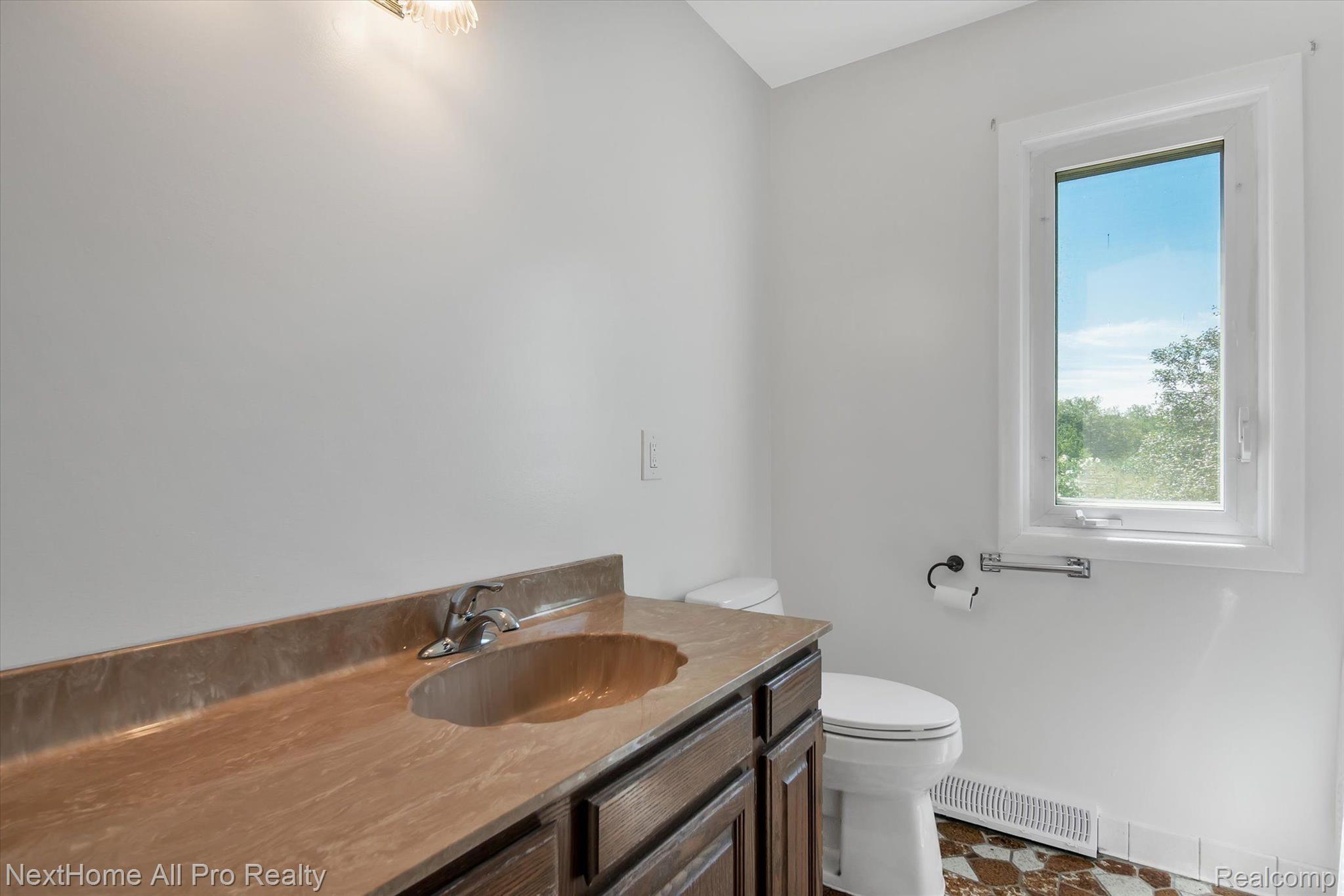 32855 Sibley Road Romulus, MI 48174 - Photo 17 of 59 Gallery Image 17