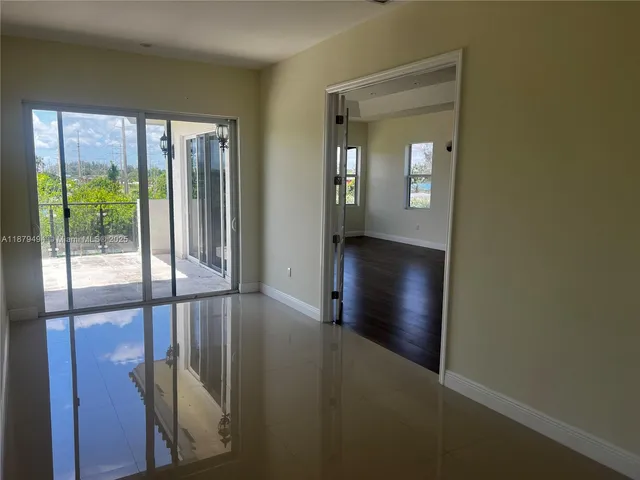 $11,000 | 6121 Marinel Say Drive, Unit 6121, Davie, FL 33314