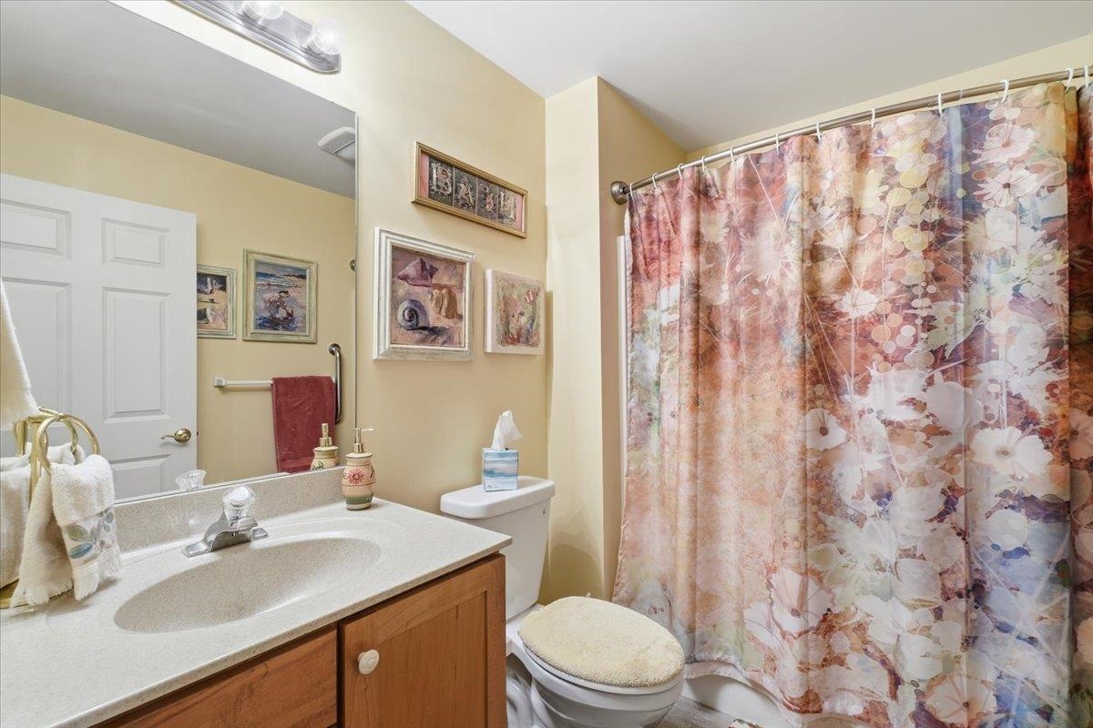 460 Bittersweet Circle Williston, VT 05495 - Photo 22 of 68