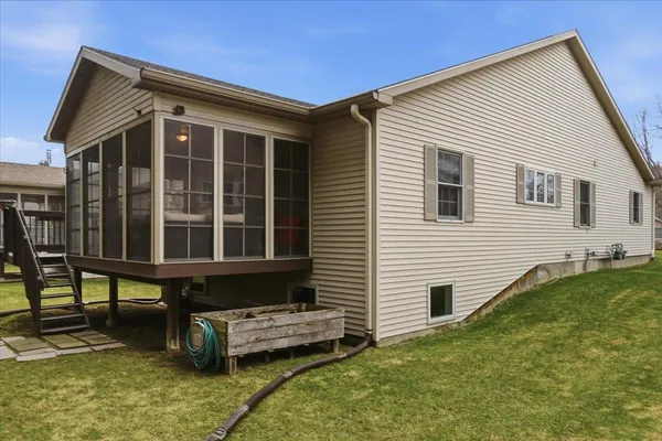 $540,000 | 460 Bittersweet Circle, Williston, VT 05495
