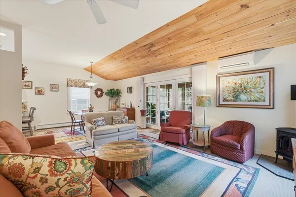 $540,000 | 460 Bittersweet Circle, Williston, VT 05495