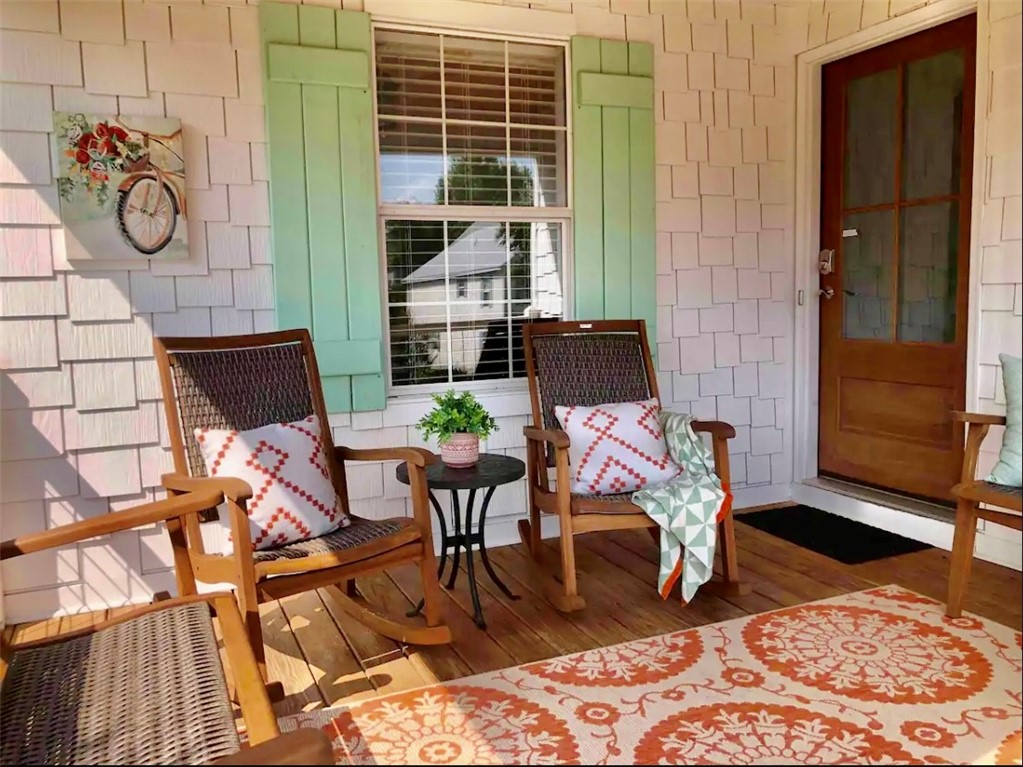 105 Travelers Way St. Simons Island, GA 31522 - Photo 2 of 9