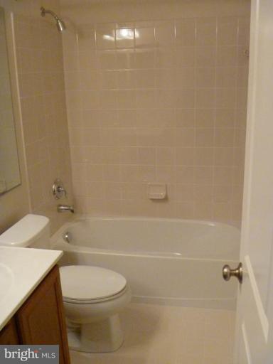 9805 Garden Ranges Laurel, MD 20723 - Photo 15 of 21 Bath #1