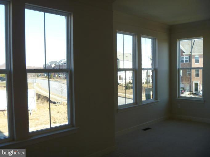 9805 Garden Ranges Laurel, MD 20723 - Photo 19 of 21 Breakfast Area