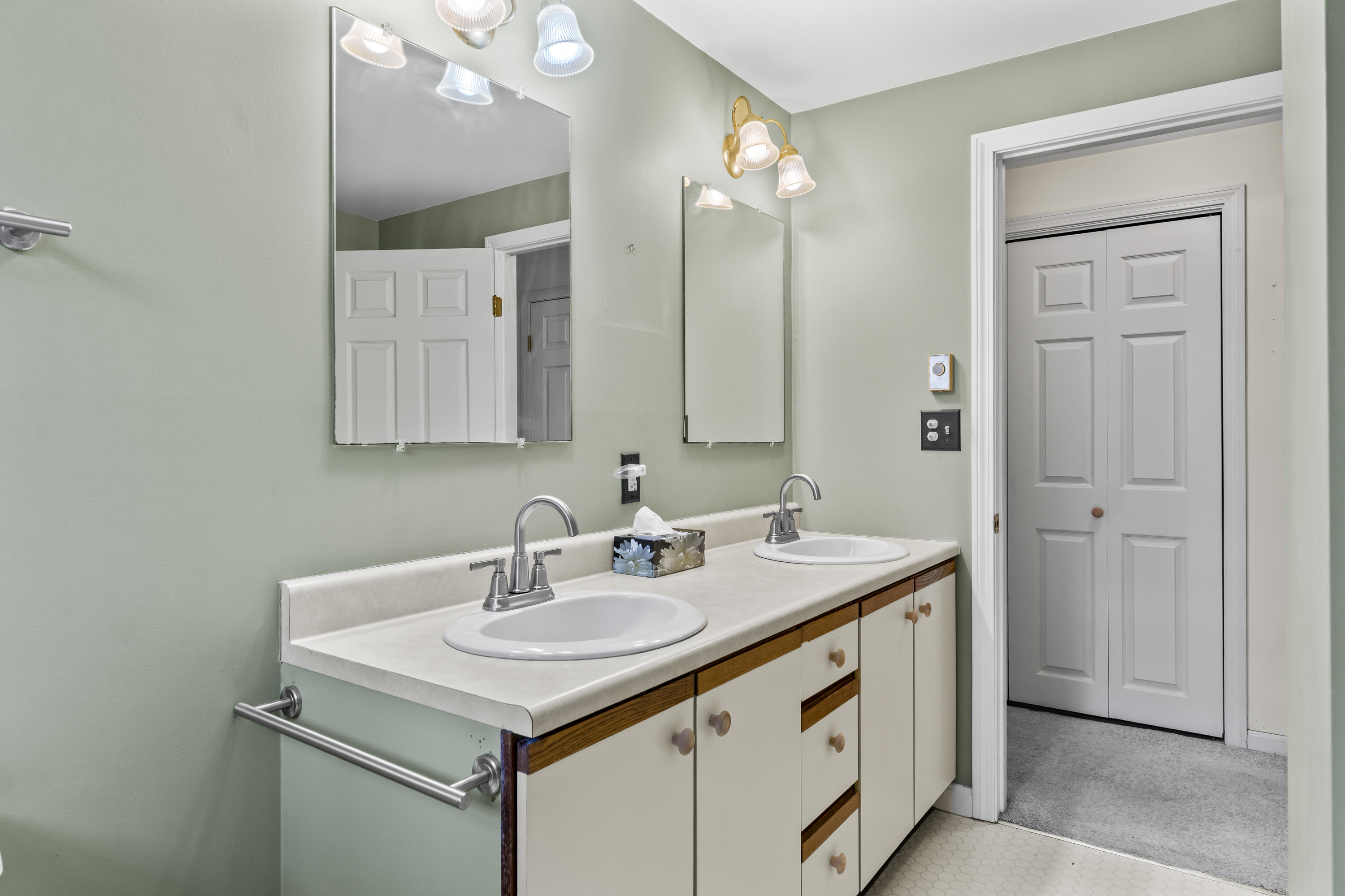 27 Cluf Bay Road, Unit 27 Brunswick, ME 04011 - Photo 19 of 51 Full Bath, First Floor