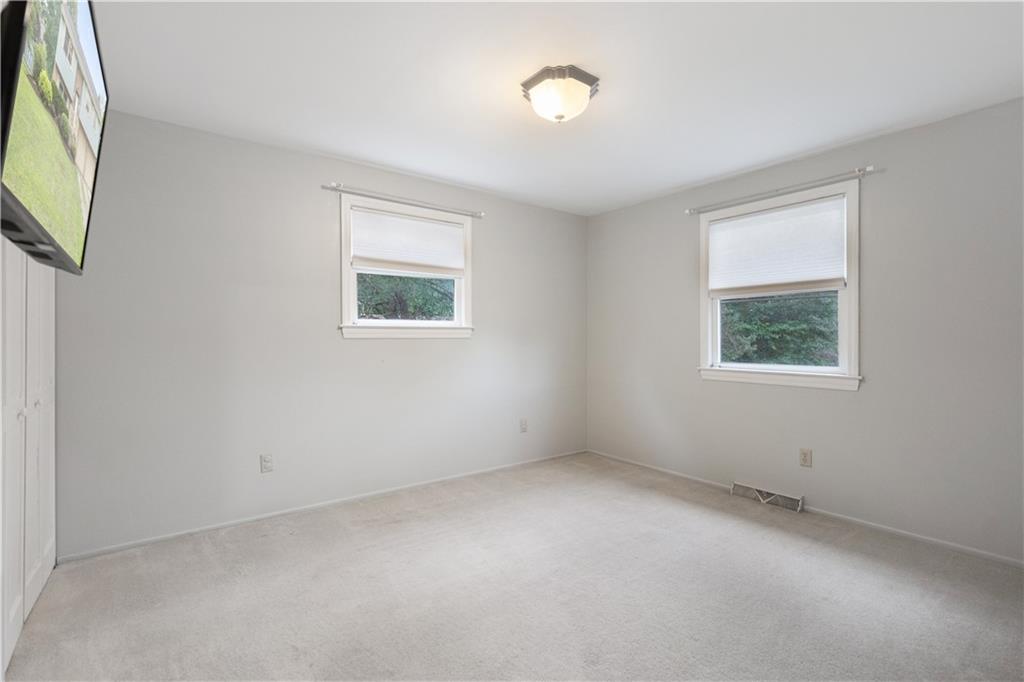 111 Clover Road Baden, PA 15005 - Photo 16 of 25