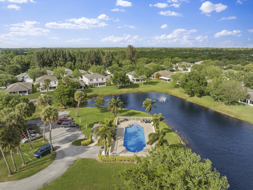 2575 12th Square Southwest Vero Beach, FL 32968 - Photo 30 of 31 a view of a city