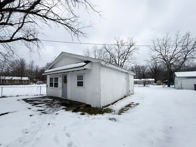$59,900 | 217 Andrew Street, Dowagiac, MI 49047
