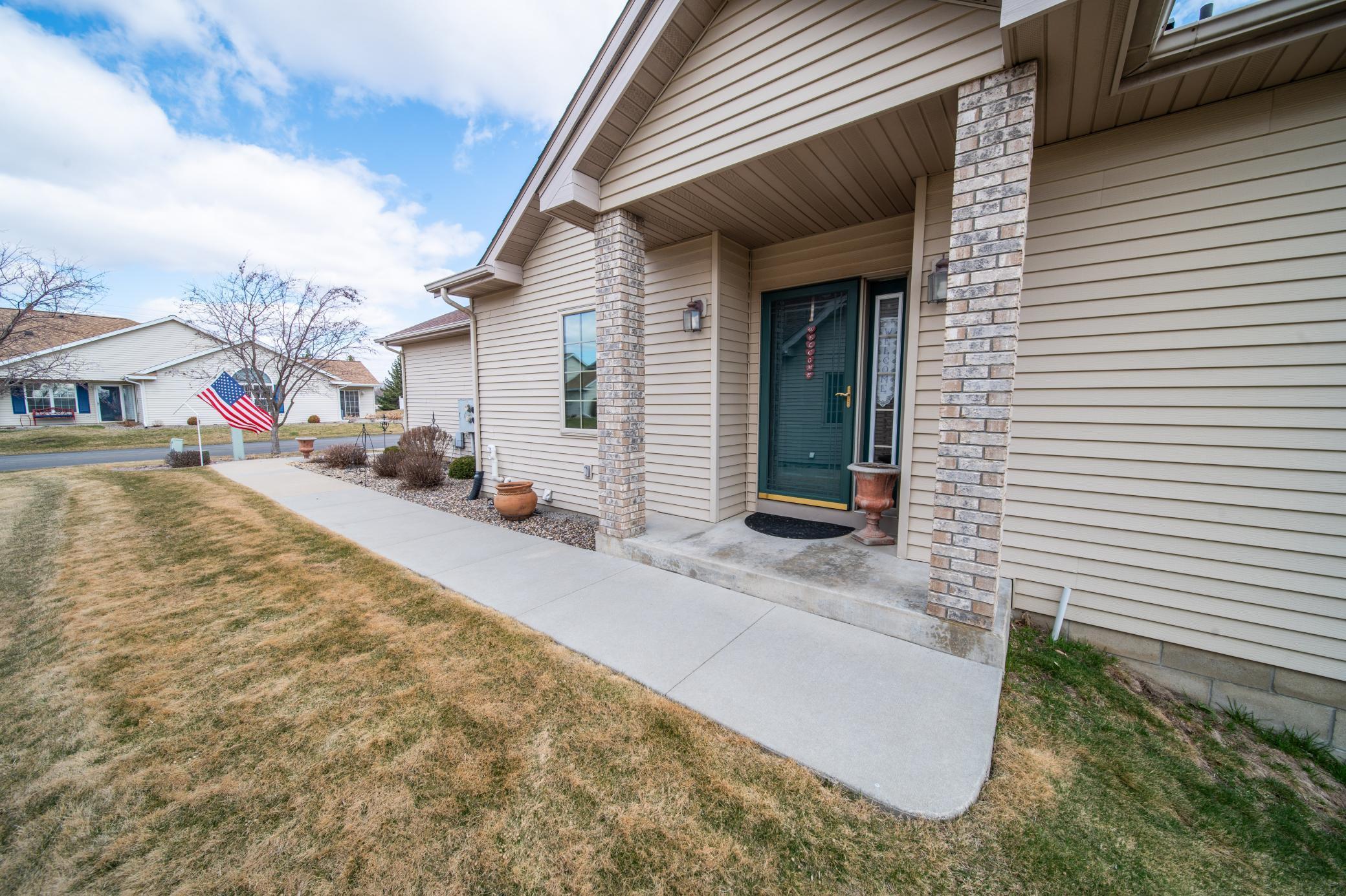 2714 Century Court Northeast Rochester, MN 55906 - Photo 4 of 48