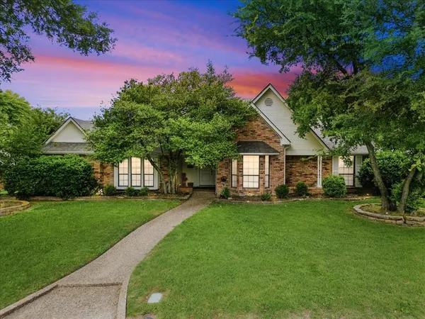 $2,950 | 1143 Bayshore Drive, Rockwall, TX 75087