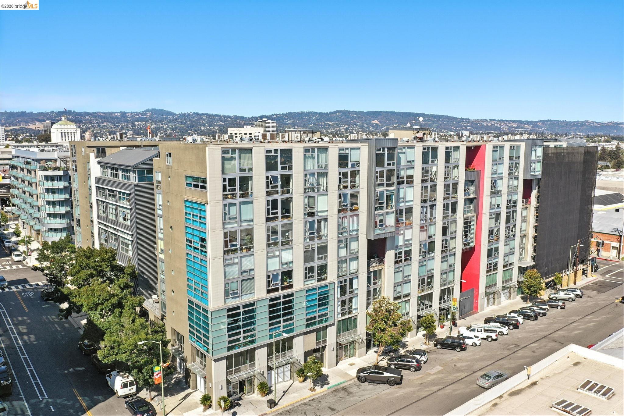 311 Oak Street, Unit 102 Oakland, CA 94607 - Photo 44 of 52 a view of a city with tall buildings
