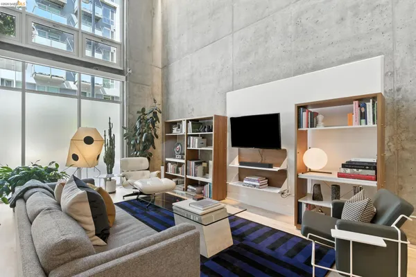 $599,000 | 311 Oak Street, Unit 102, Oakland, CA 94607