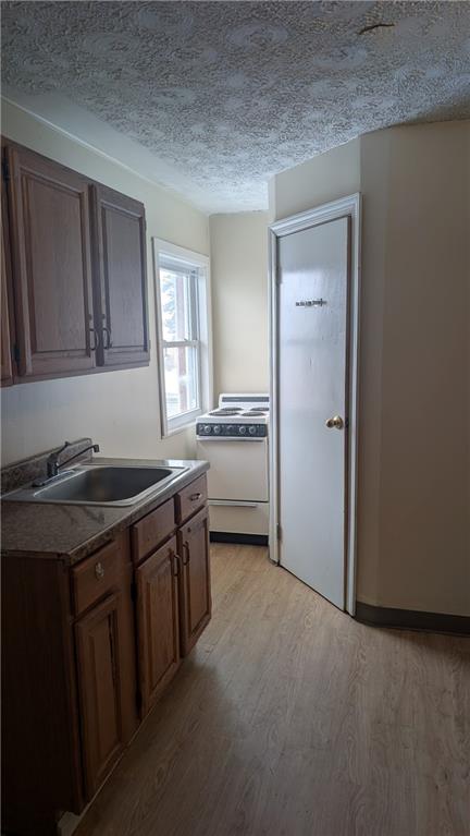 585 Fayette Street, Unit 4 Washington, PA 15301 - Photo 4 of 8