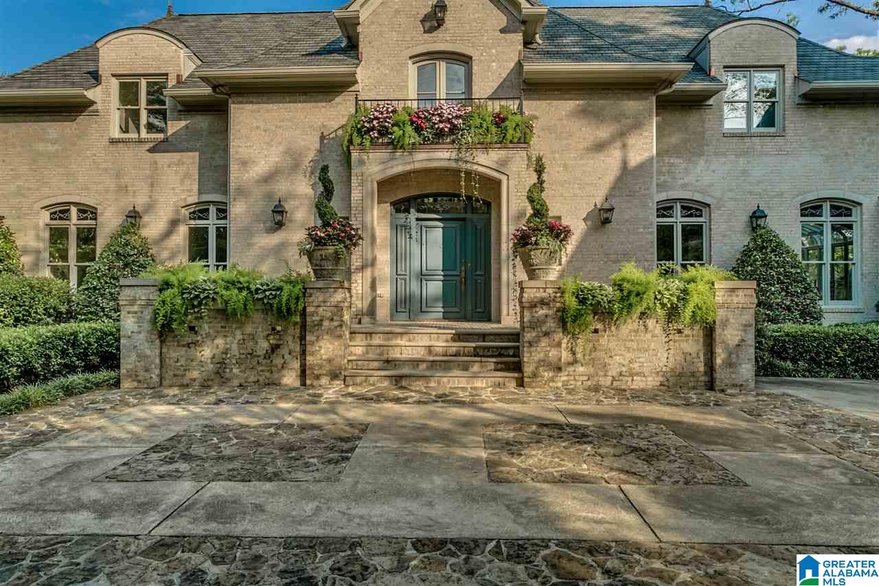 2728 Abingdon Road Birmingham, AL 35243 - Photo 3 of 48