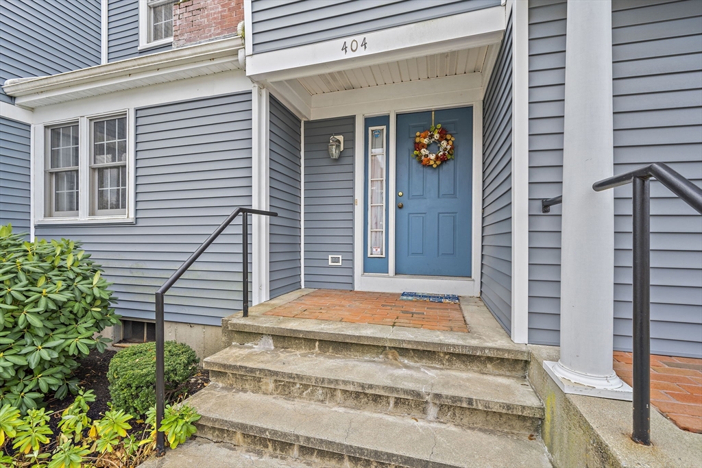 501 Auburn Street, Unit 404 Whitman, MA 02382 - Photo 4 of 35