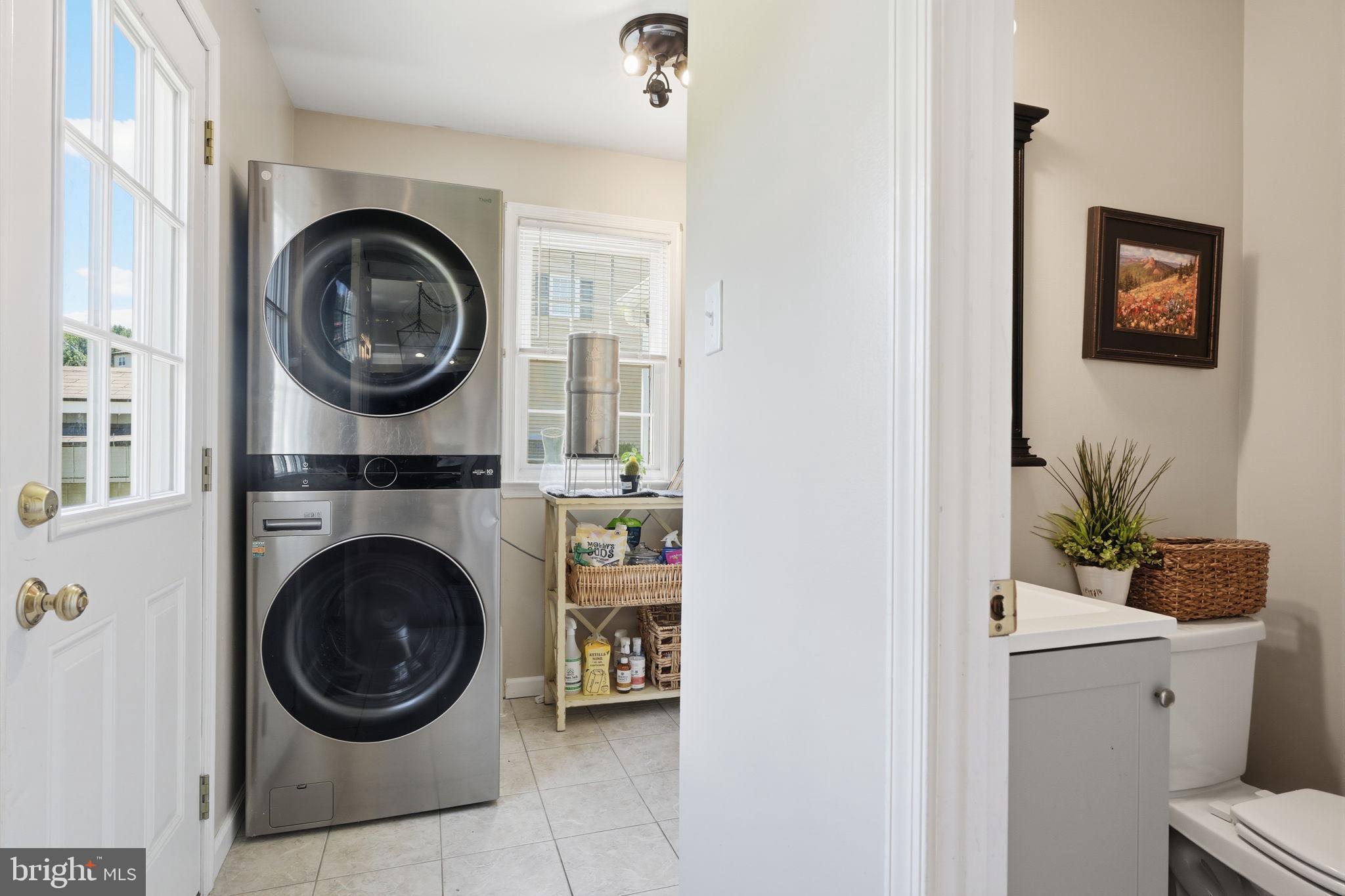 70 Winter Road Holland, PA 18966 - Photo 23 of 42 Laundry room