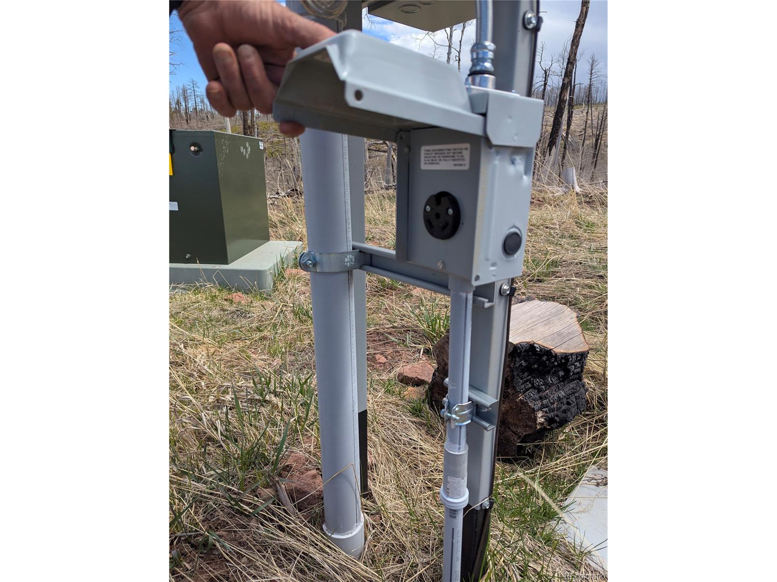 904 Forbes Park Road Fort Garland, CO 81133 - Photo 4 of 16 a utility room with dryer and washer