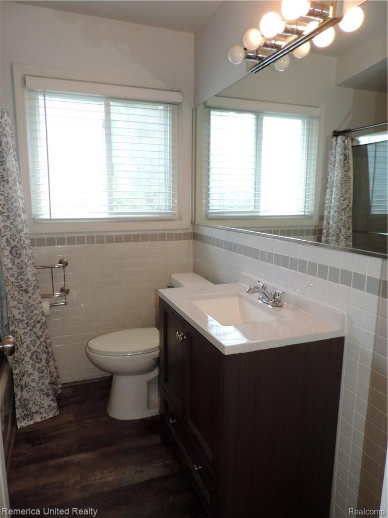 32020 Marblehead Road Farmington, MI 48336 - Photo 13 of 32 DSCN5371.JPG