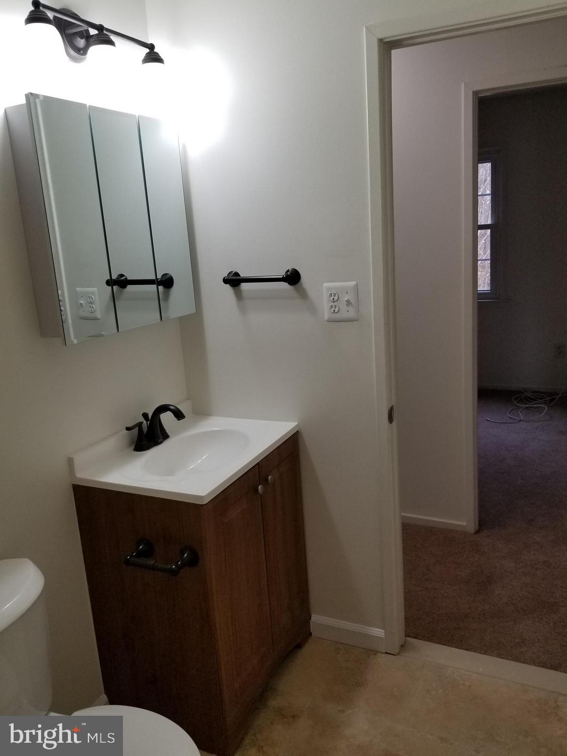 8414 Red Ash Court Springfield, VA 22153 - Photo 4 of 11