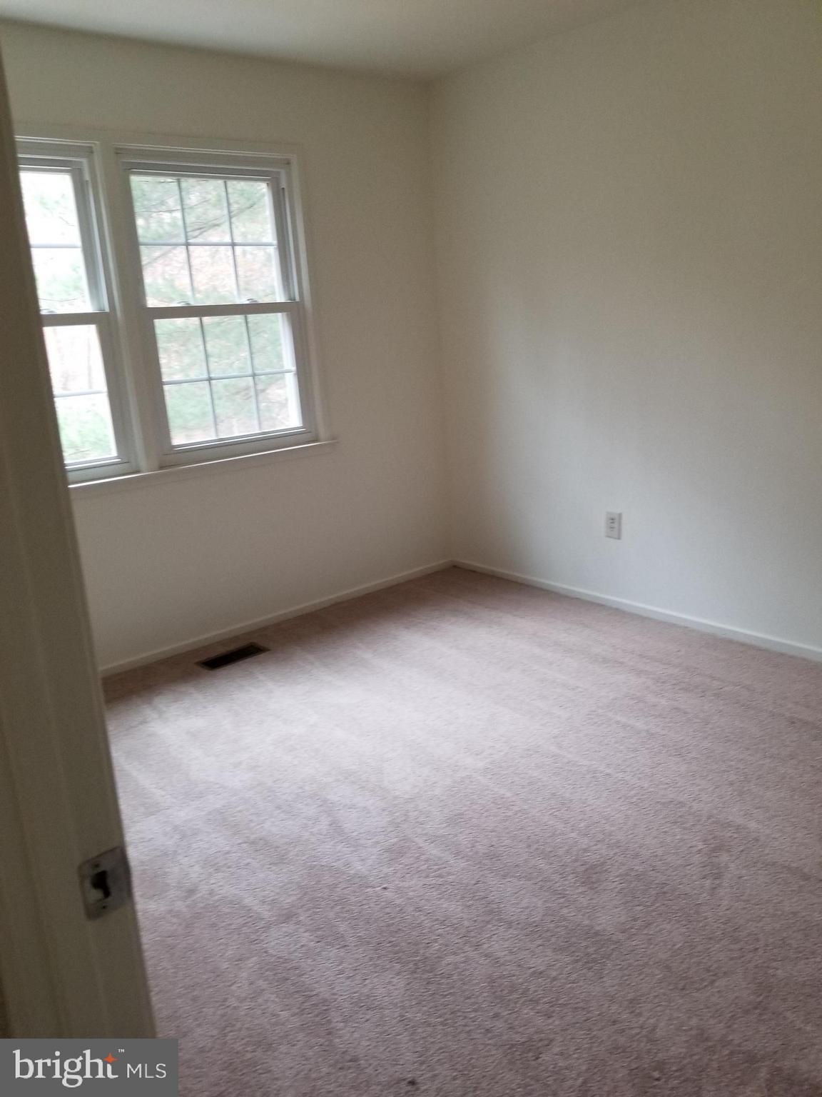 8414 Red Ash Court Springfield, VA 22153 - Photo 5 of 11