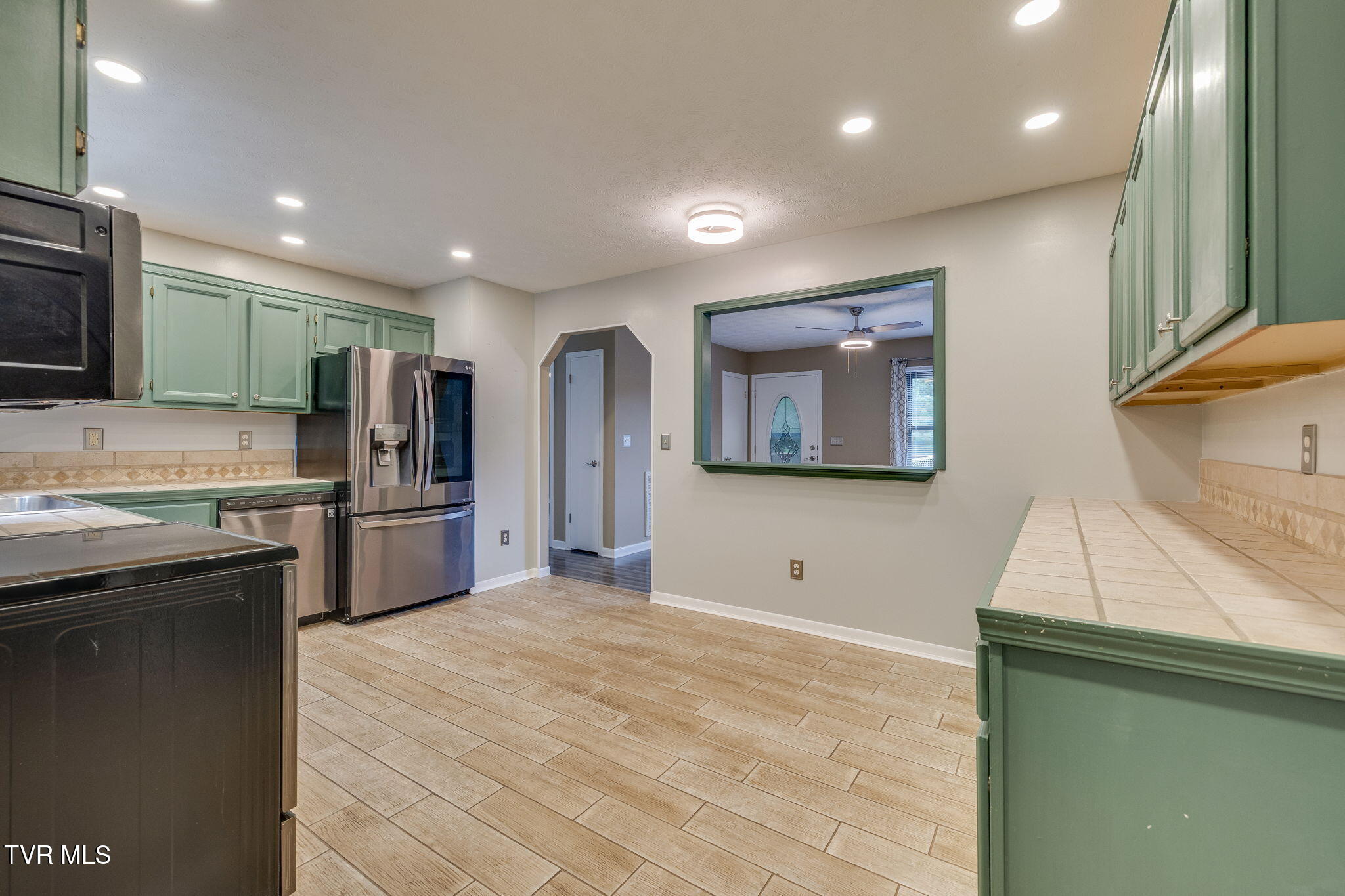 285 Spurgeon Road Blountville, TN 37617 - Photo 13 of 55 011