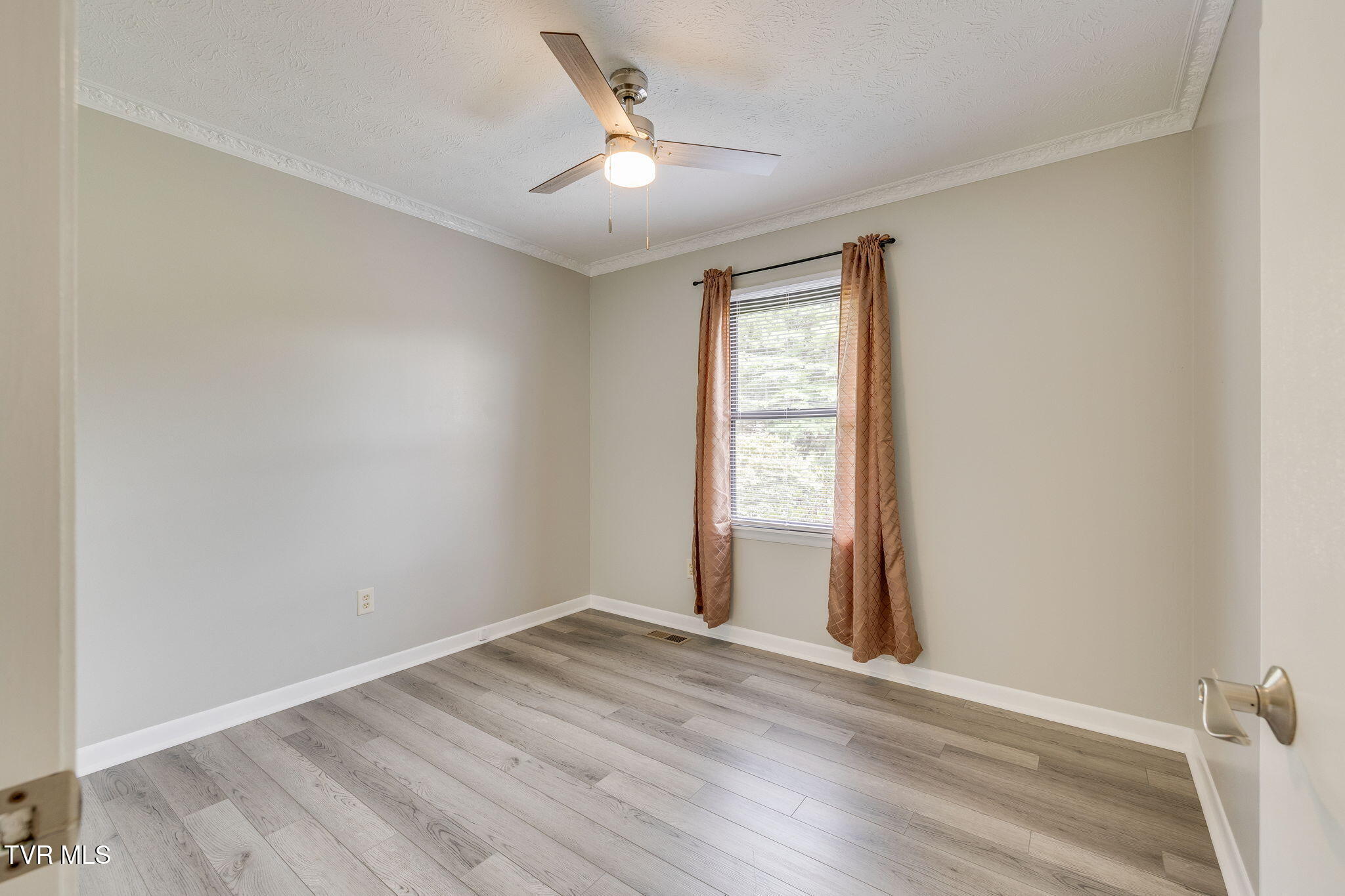 285 Spurgeon Road Blountville, TN 37617 - Photo 36 of 55 032