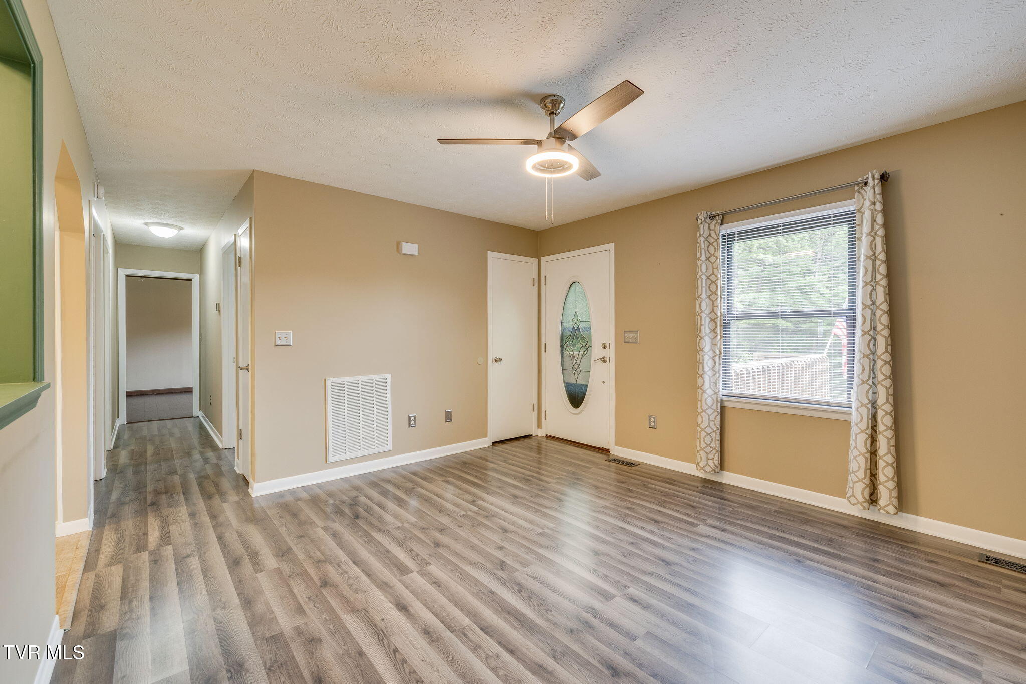 285 Spurgeon Road Blountville, TN 37617 - Photo 9 of 55 007