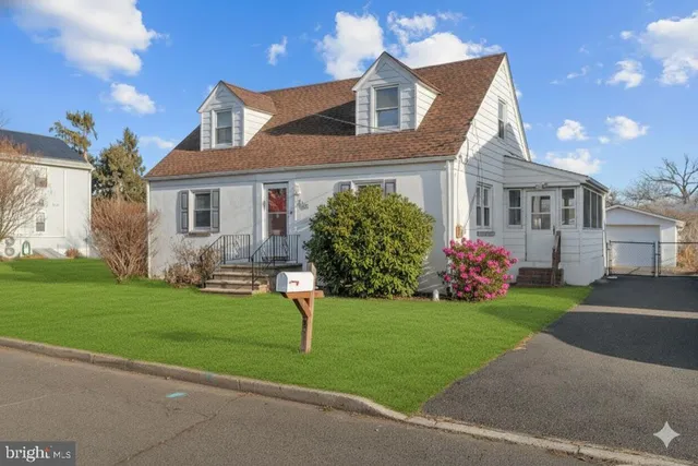 $2,750 | 238 Steward Street, Hamilton, NJ 08610