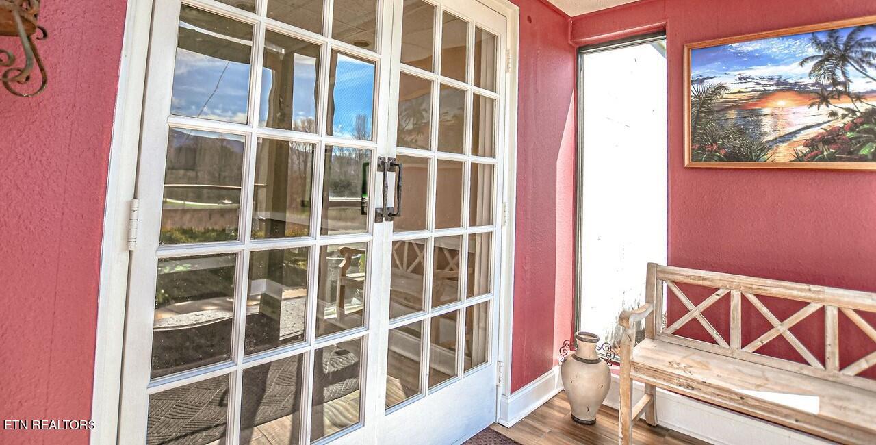 117 Pierce Road Jacksboro, TN 37757 - Photo 5 of 24 117 Pierce Rd entry with double door