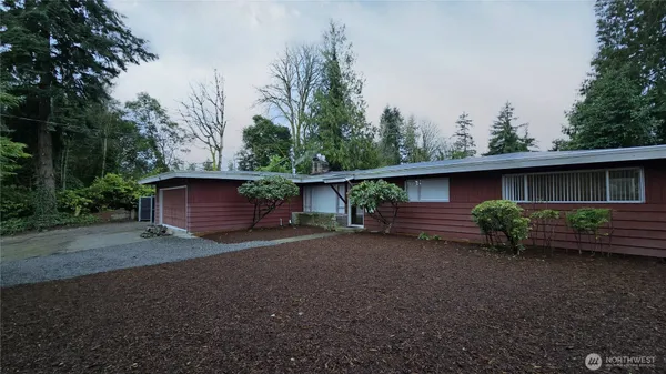 $4,750 | 1815 116th Avenue Northeast, Bellevue, WA 98004