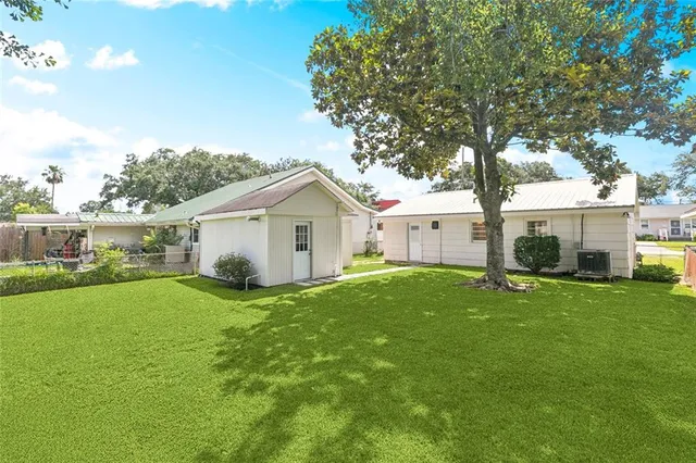 $229,000 | 300 Florida Street, River Ridge, LA 70123