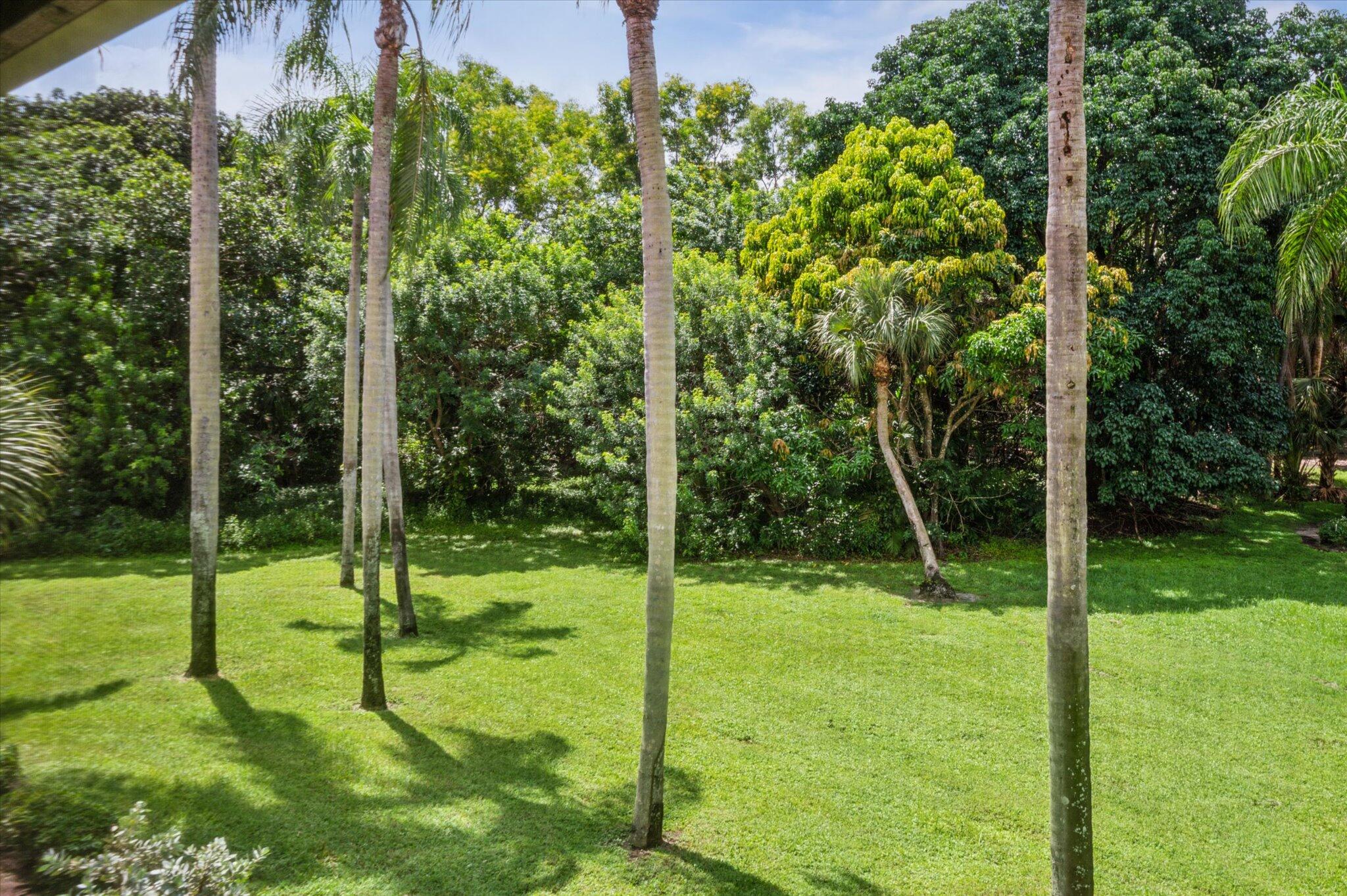 5750 Coach House Circle, Unit G Boca Raton, FL 33486 - Photo 17 of 19 17-Holtzheuser-5750 Coach House Cir G-17