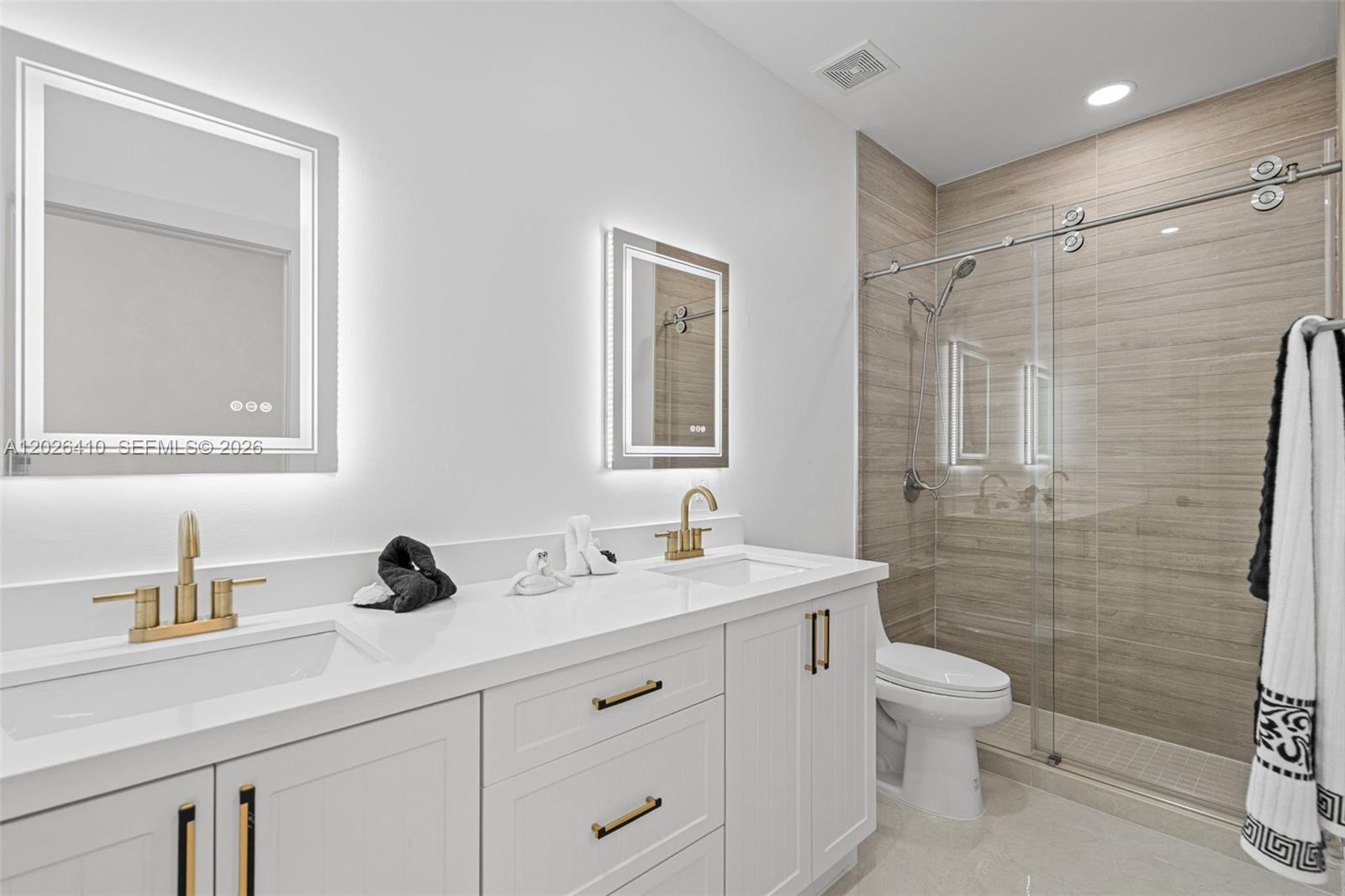 1680 Southwest 154th Path Miami, FL 33185 - Photo 27 of 51 Bathroom#2 upstairs