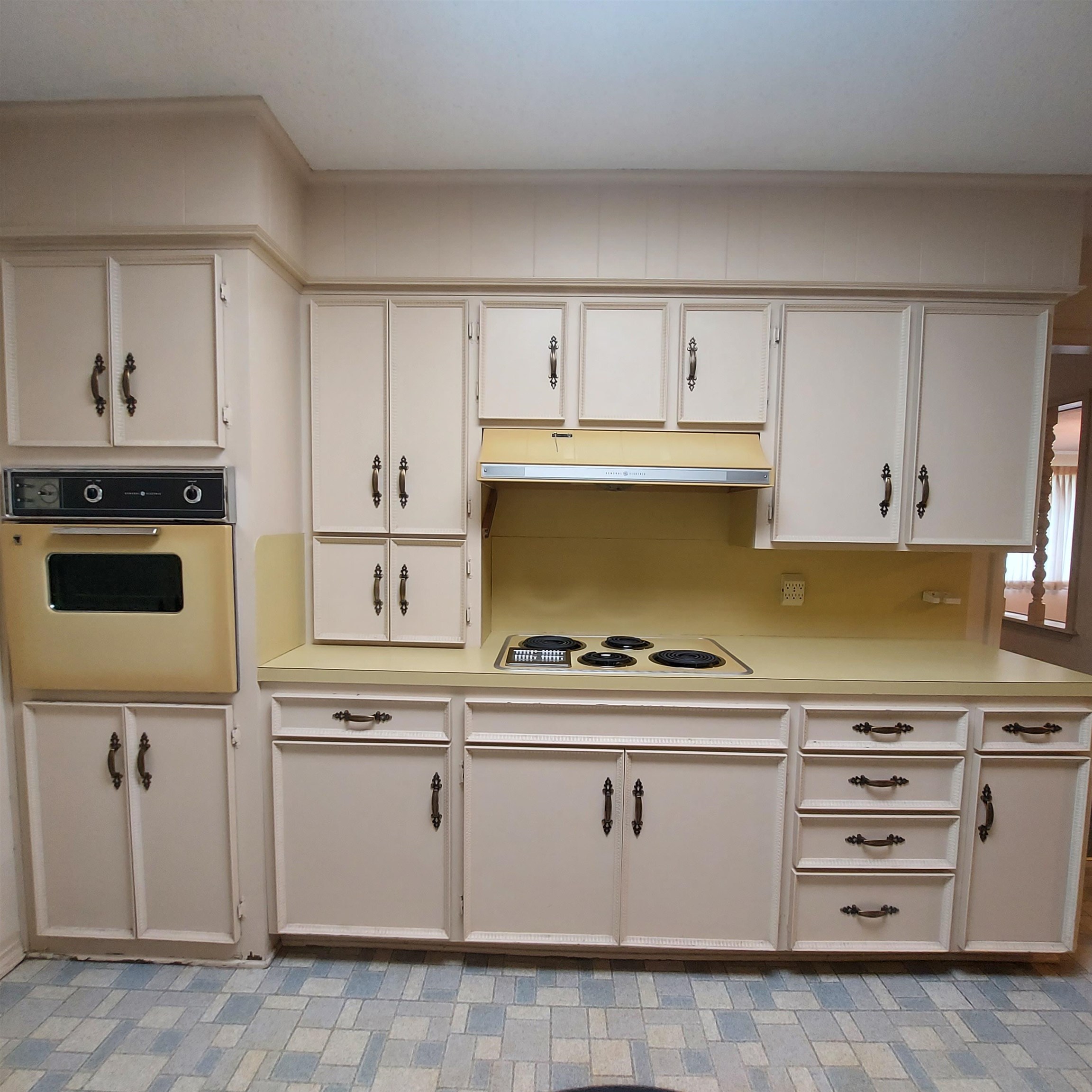 151 Riverside Drive Kingsland, TX 78639 - Photo 6 of 14 a kitchen with stainless steel appliances granite countertop a stove and a refrigerator
