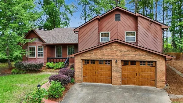 $349,900 | 382 Indian Lake Court, Hiram, GA 30141